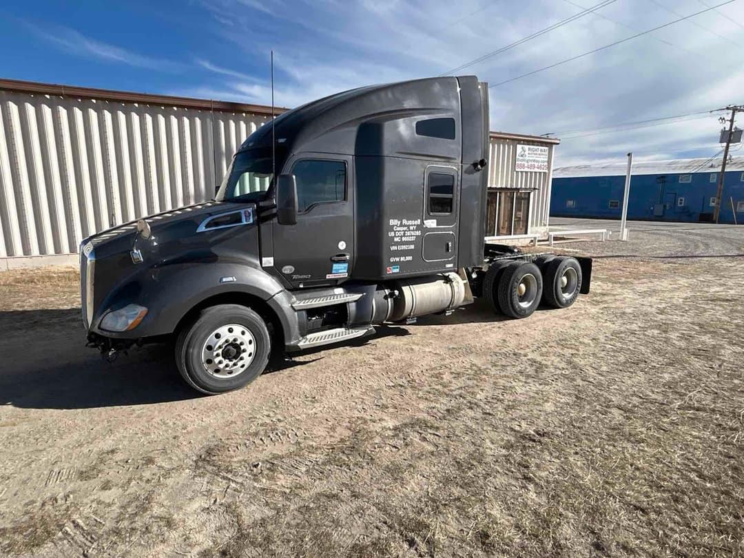 Image of Kenworth T680 Primary image