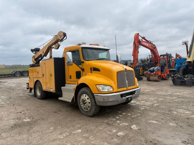 Image of Kenworth T270 equipment image 3