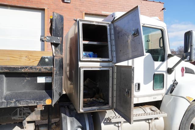 Image of Kenworth T370 equipment image 3