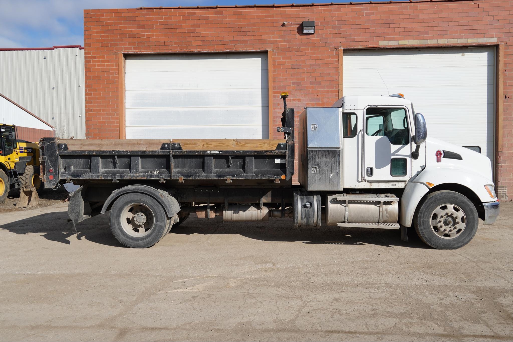 2014 Kenworth T370 Equipment Image0