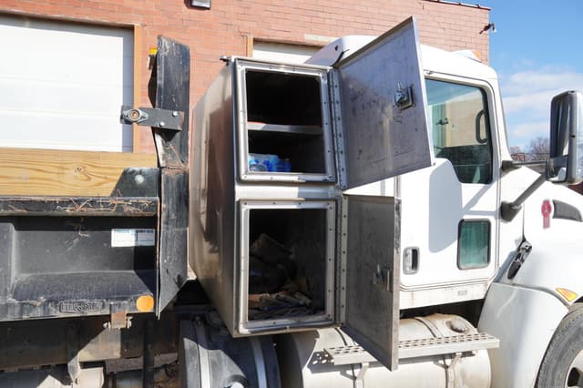 Image of Kenworth T370 equipment image 3