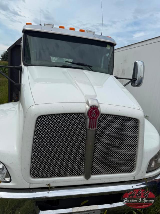 Image of Kenworth T370 equipment image 4