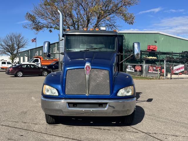 Image of Kenworth T370 equipment image 1