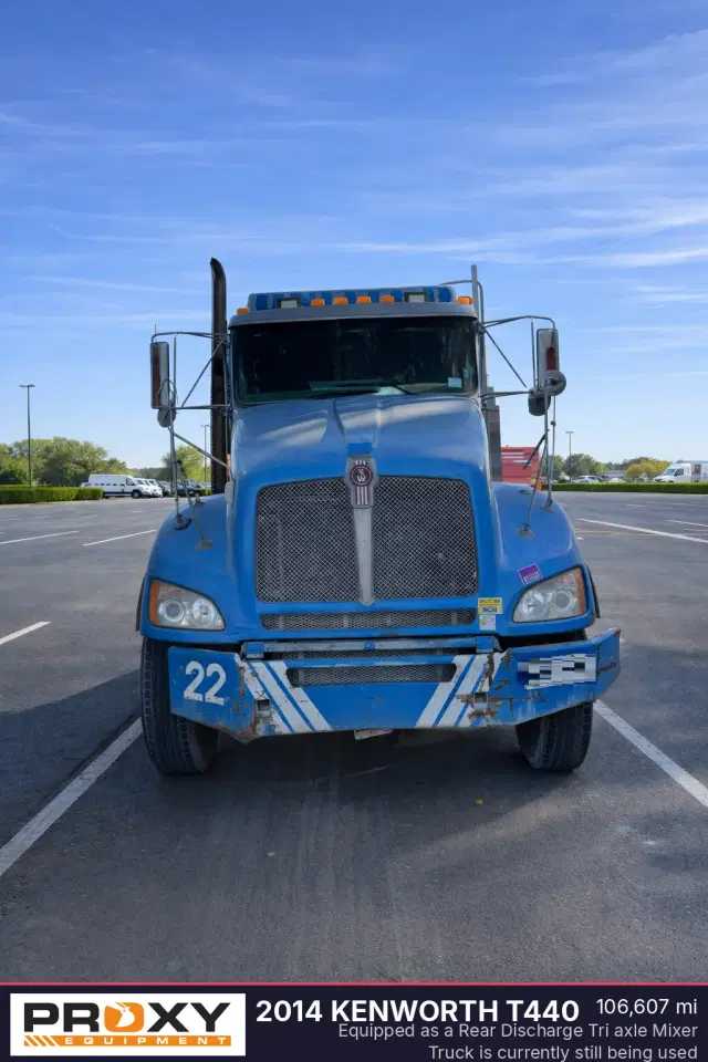 Image of Kenworth T440 equipment image 1
