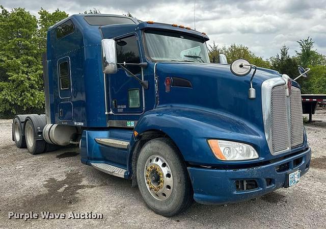 Image of Kenworth T600 equipment image 2