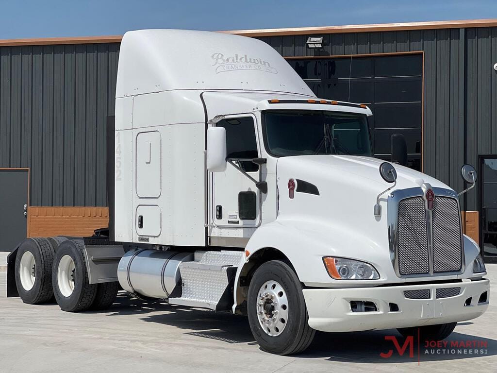 Main image Kenworth T600