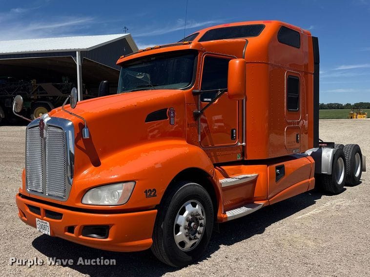 2014 Kenworth T660 Equipment Image0