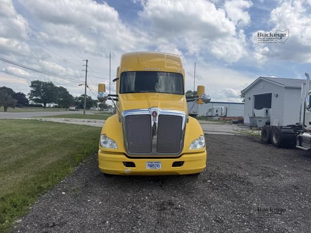 Image of Kenworth T680 equipment image 1