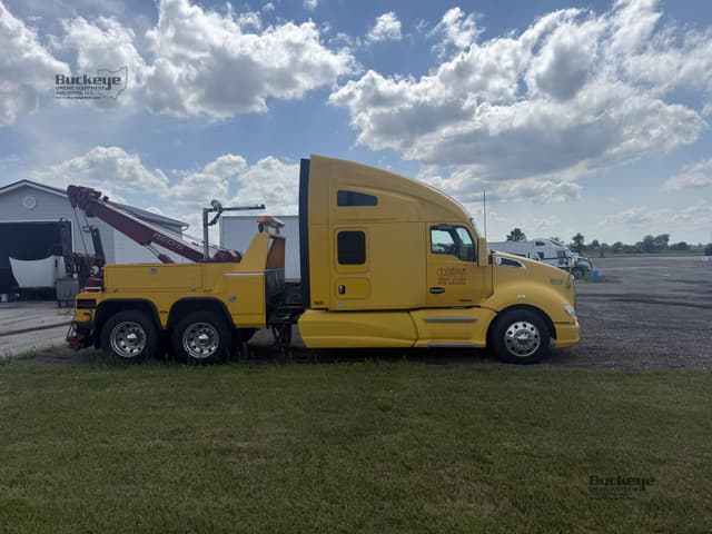 Image of Kenworth T680 equipment image 3