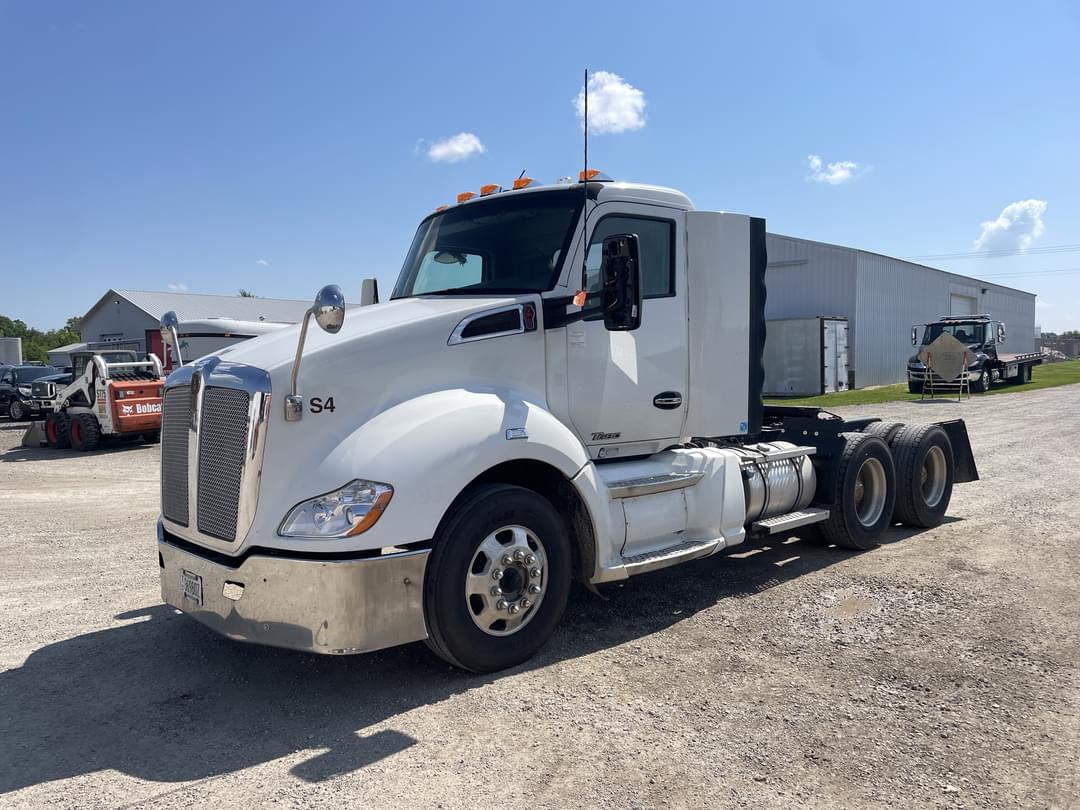 Image of Kenworth T680 Primary image