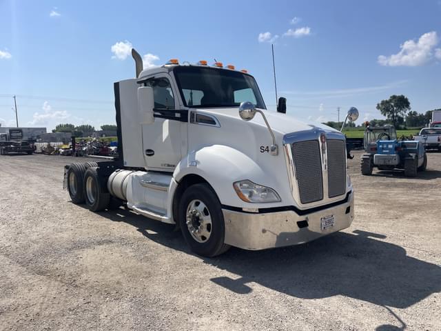 Image of Kenworth T680 equipment image 2