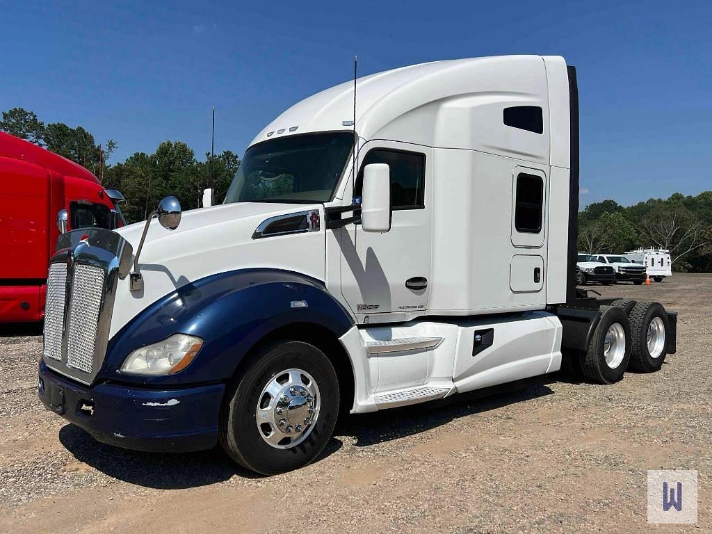 Image of Kenworth T680 Primary image