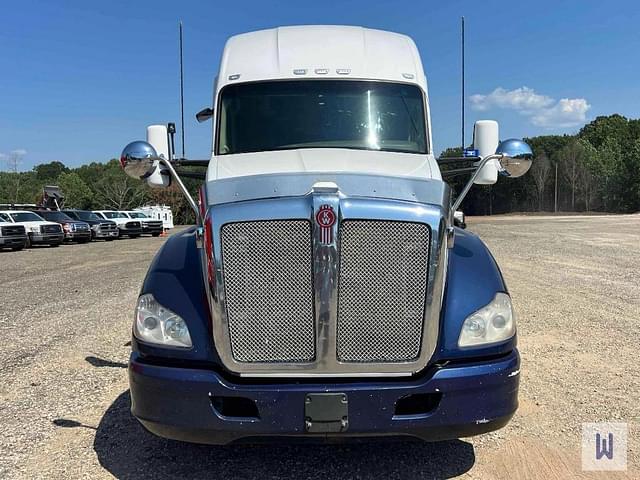 Image of Kenworth T680 equipment image 1