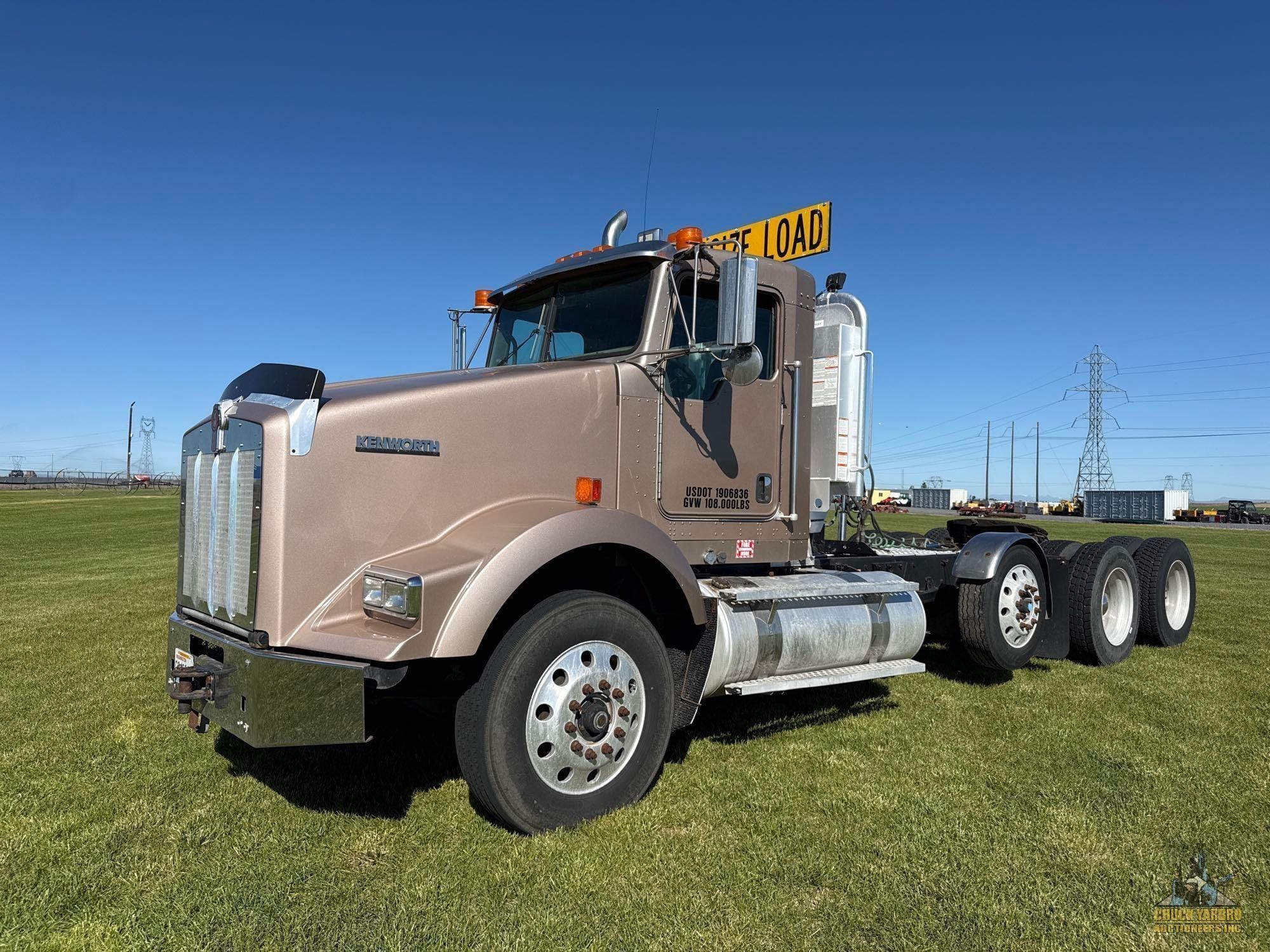 2014 Kenworth T800 Equipment Image0
