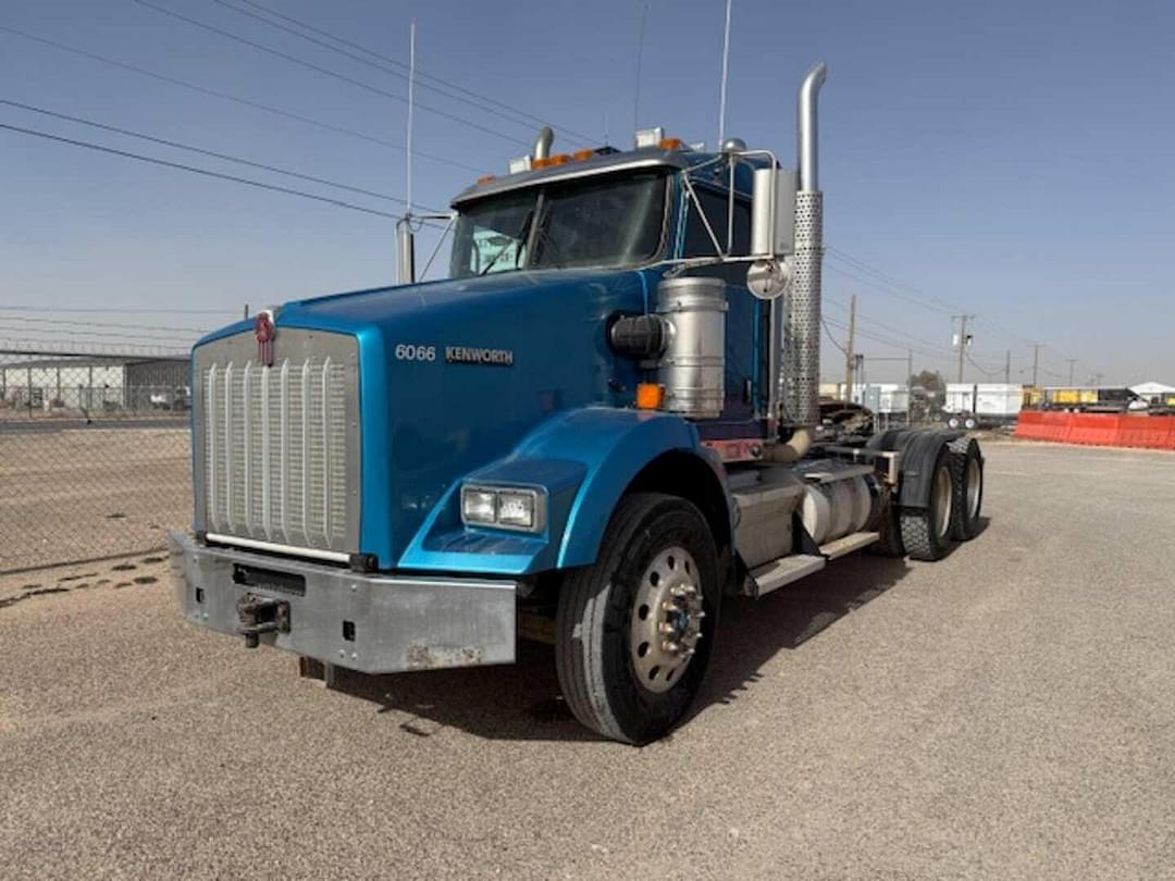 Image of Kenworth T800 Primary image