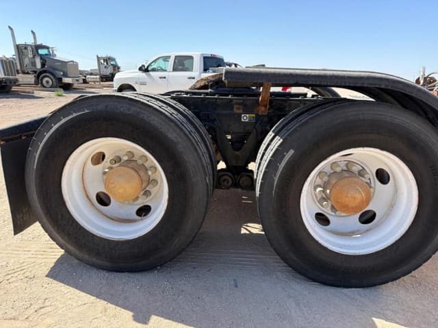 Image of Kenworth T800 equipment image 4