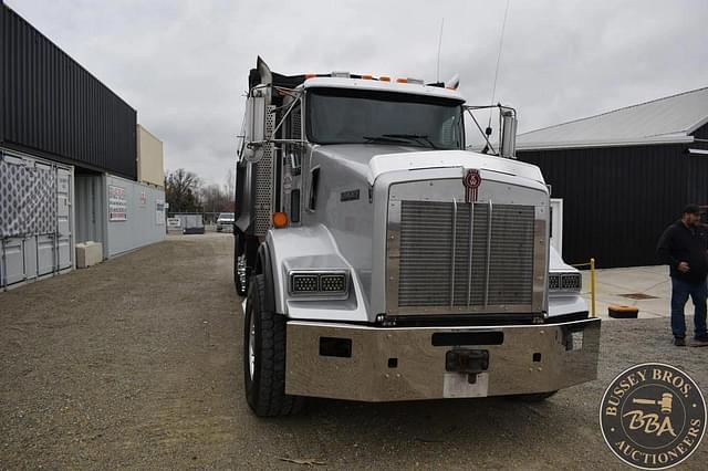 Image of Kenworth T800 equipment image 3