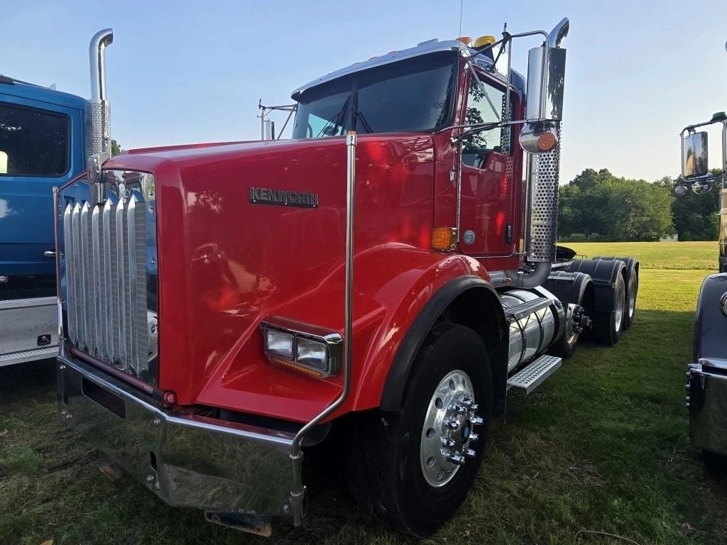 2014 Kenworth T800 Equipment Image0