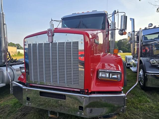 Image of Kenworth T800 equipment image 1
