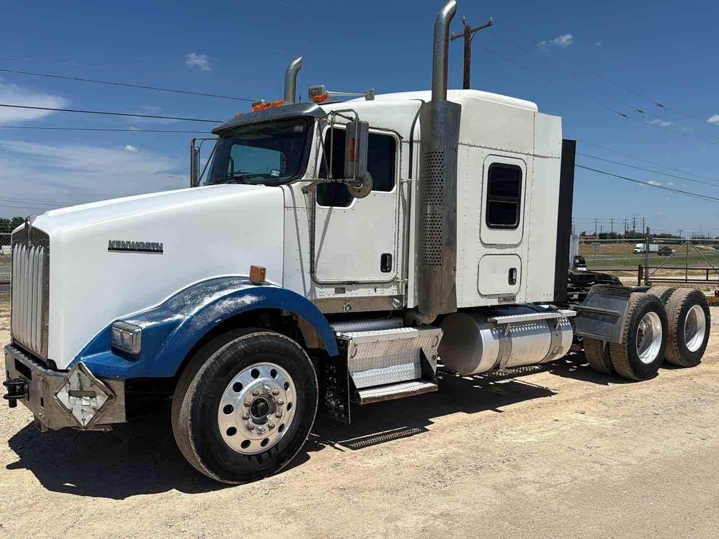 2014 Kenworth T800 Equipment Image0