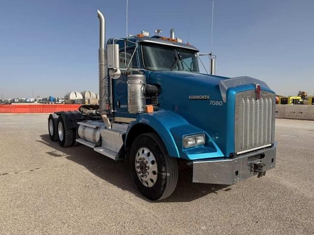 Image of Kenworth T800 equipment image 2