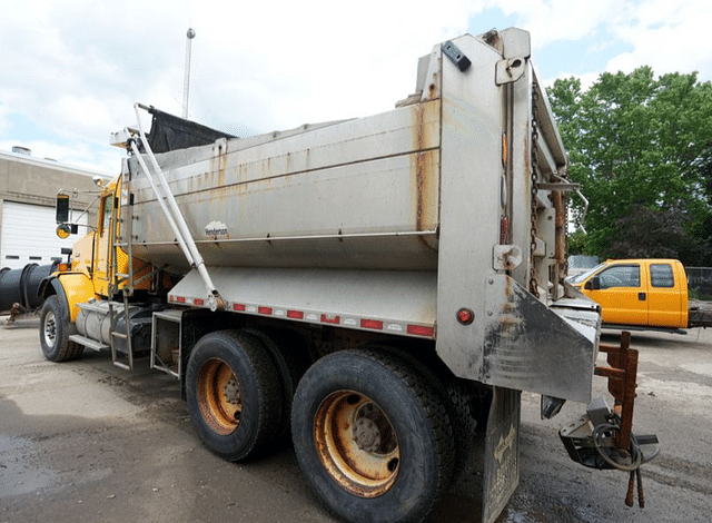Image of Kenworth T800 equipment image 3