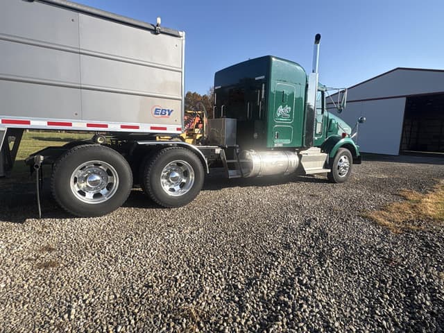 Image of Kenworth T800 equipment image 3