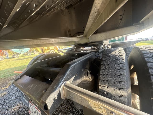 Image of Kenworth T800 equipment image 2