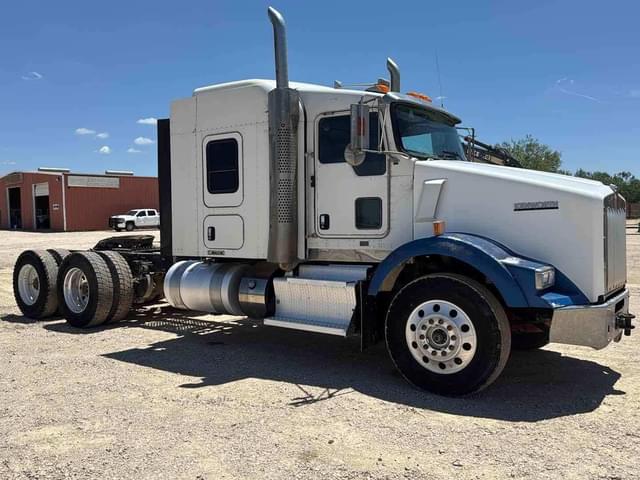 Image of Kenworth T800 equipment image 2
