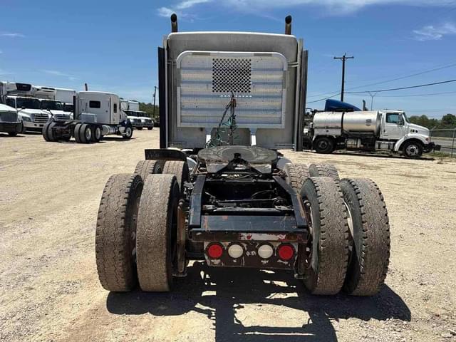 Image of Kenworth T800 equipment image 4