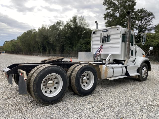 Image of Kenworth T800 equipment image 2