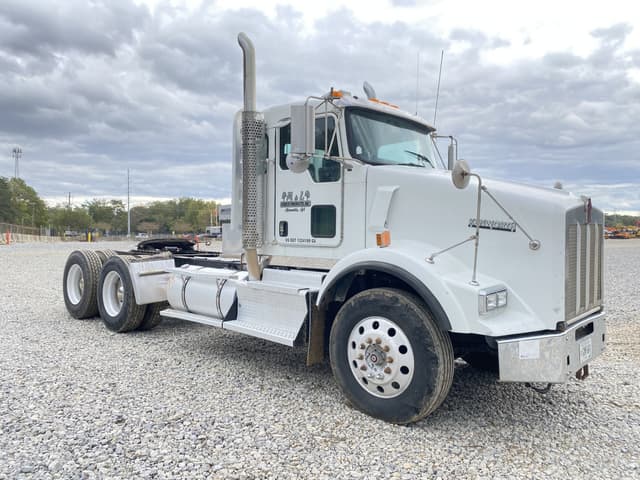 Image of Kenworth T800 equipment image 3