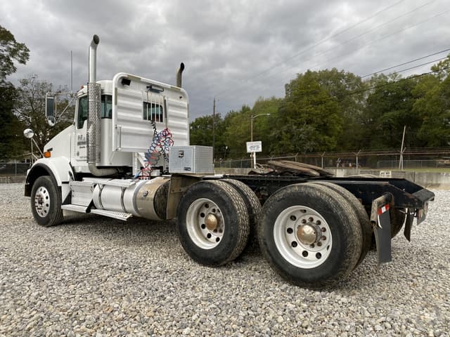 Image of Kenworth T800 equipment image 1