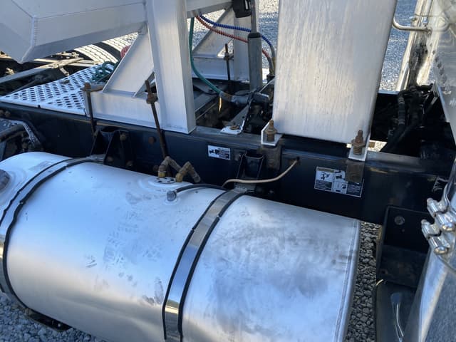 Image of Kenworth T800 equipment image 4