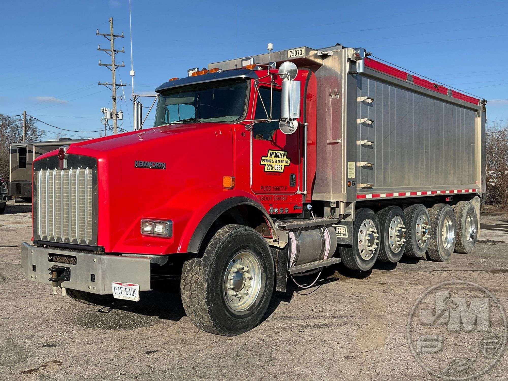 Main image Kenworth T800
