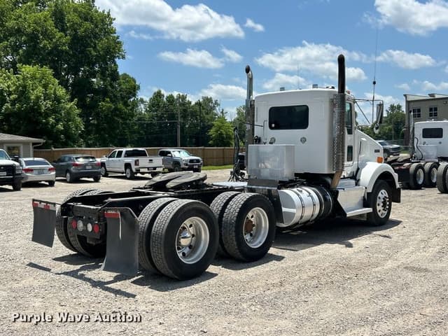 Image of Kenworth T800 equipment image 4