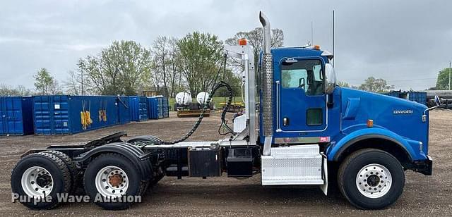 Image of Kenworth T800 equipment image 3