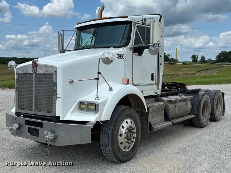 2014 Kenworth T800 Equipment Image0