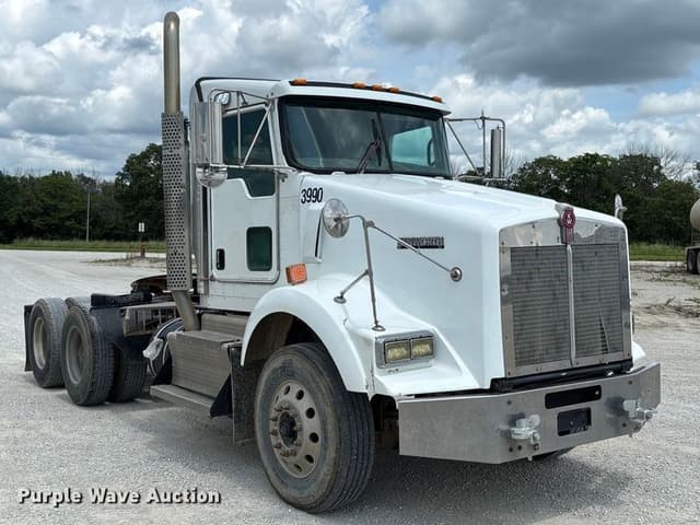 Image of Kenworth T800 equipment image 2
