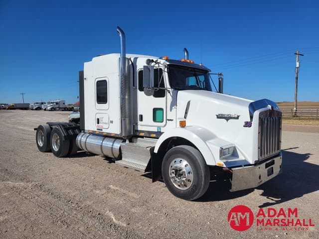 Image of Kenworth T800 equipment image 1