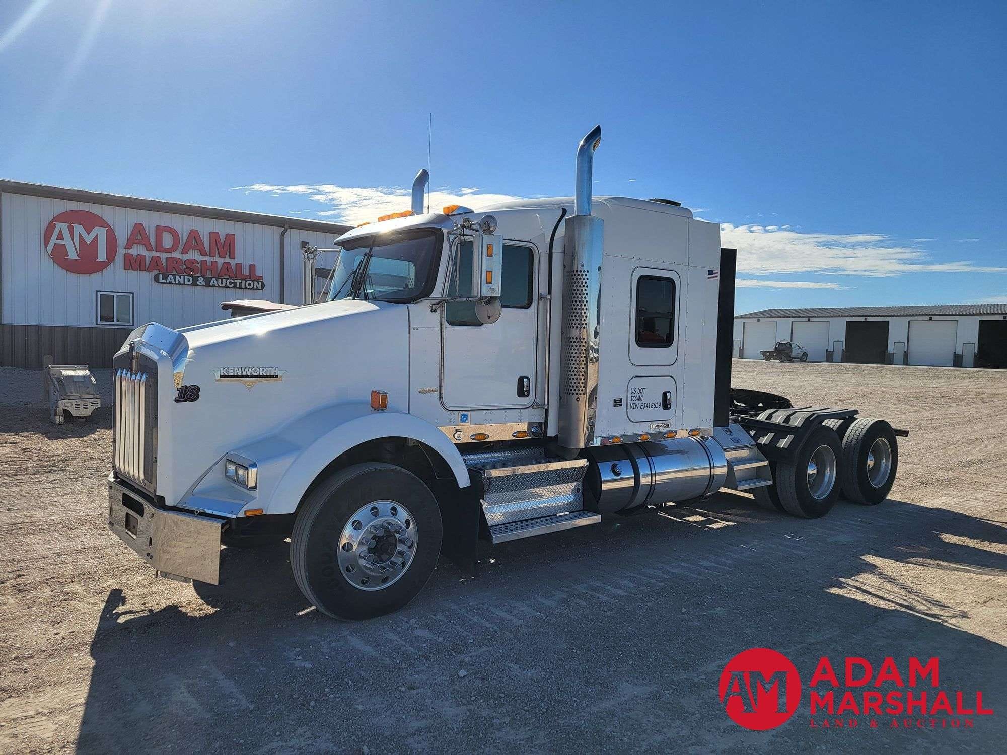 2014 Kenworth T800 Equipment Image0