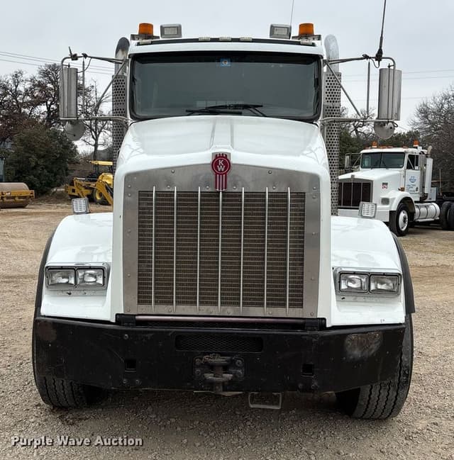Image of Kenworth T800 equipment image 1