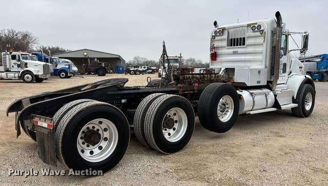 Image of Kenworth T800 equipment image 4