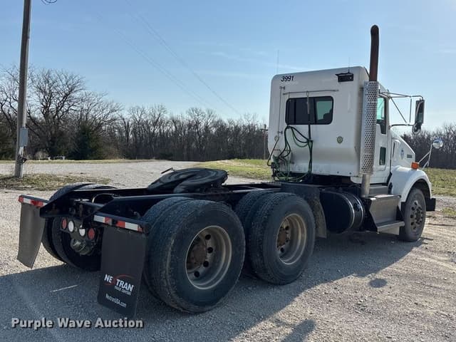 Image of Kenworth T800 equipment image 4
