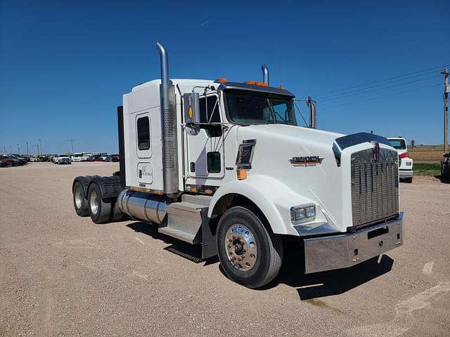 Image of Kenworth T800 equipment image 1