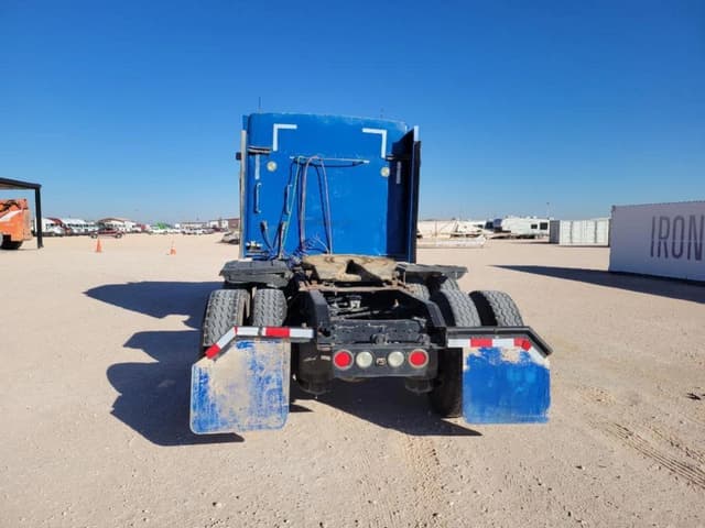 Image of Kenworth T800 equipment image 3