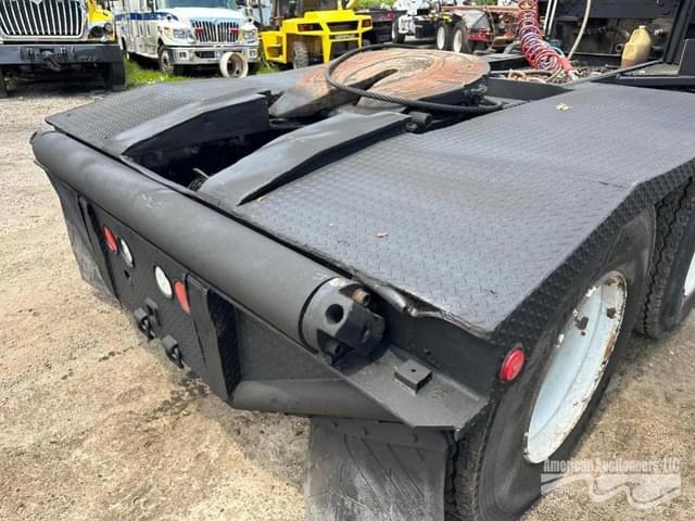 Image of Kenworth T800 equipment image 4