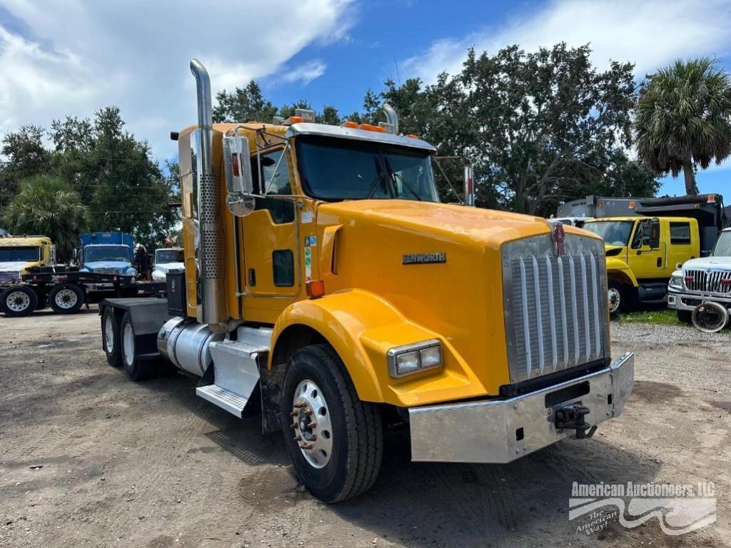 Image of Kenworth T800 Primary image