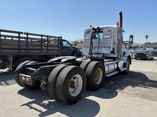 Image of Kenworth T880 equipment image 2