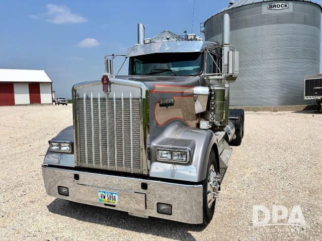 Image of Kenworth W900 equipment image 3